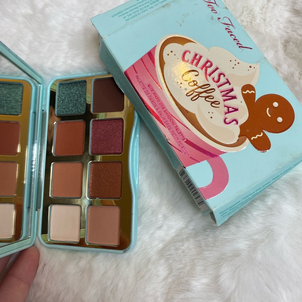 Christmas Coffee too faced pallete